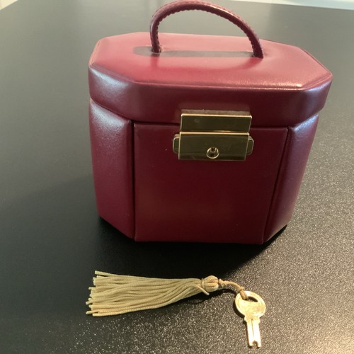 Wolf designs red leather - wolf,