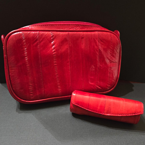 Red leather makeup - red, w/